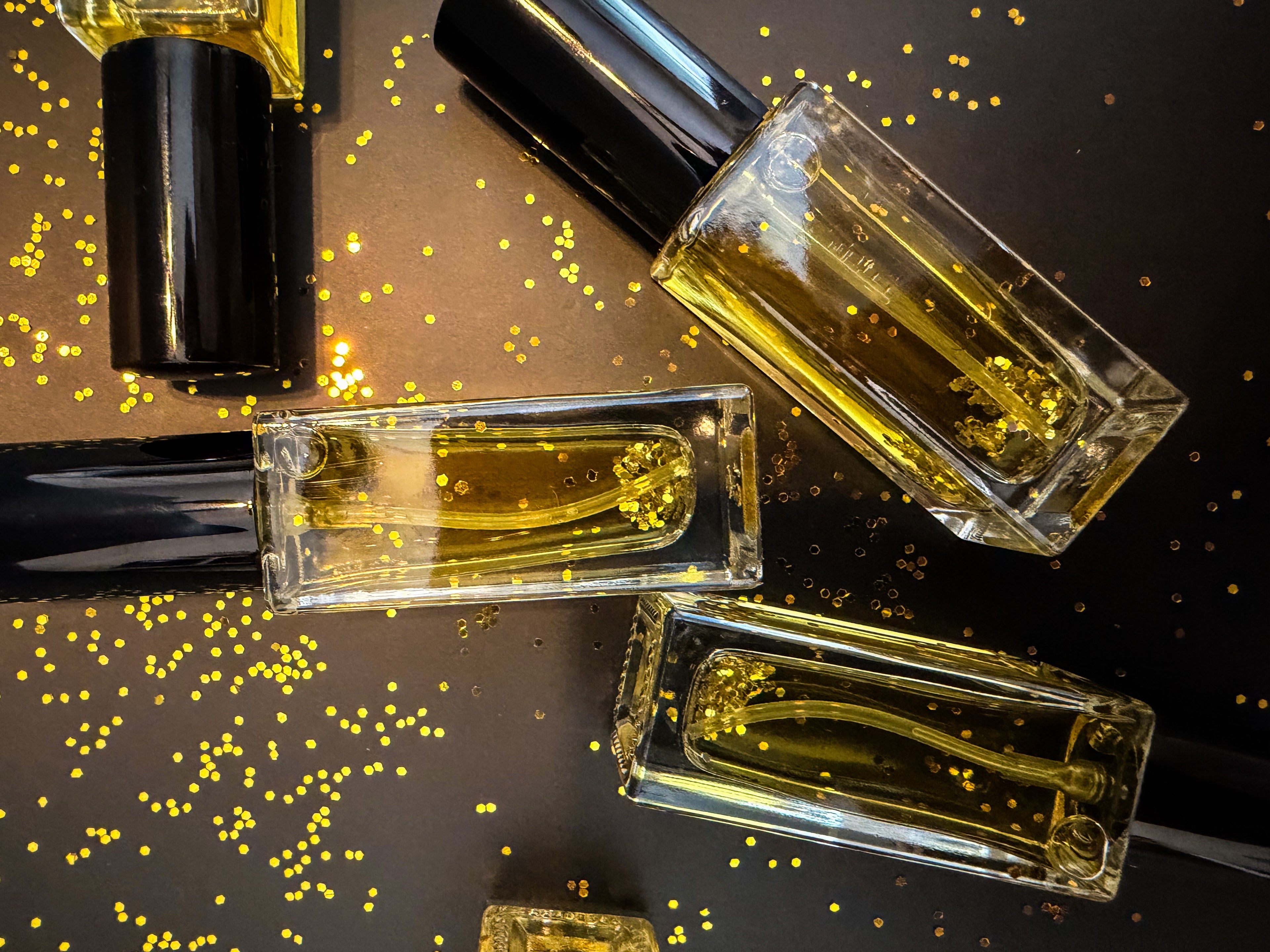 Oro- Perfume of Glamour, Beauty & Golden Attraction ✨🍯